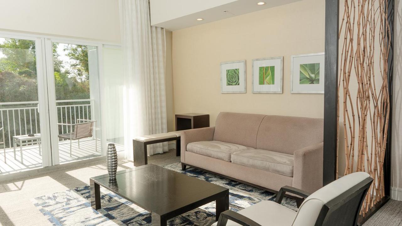 Modern Private Studio - King Bed, Jacuzzi, Balcony And Pool Aparthotel Μαϊάμι Εξωτερικό φωτογραφία