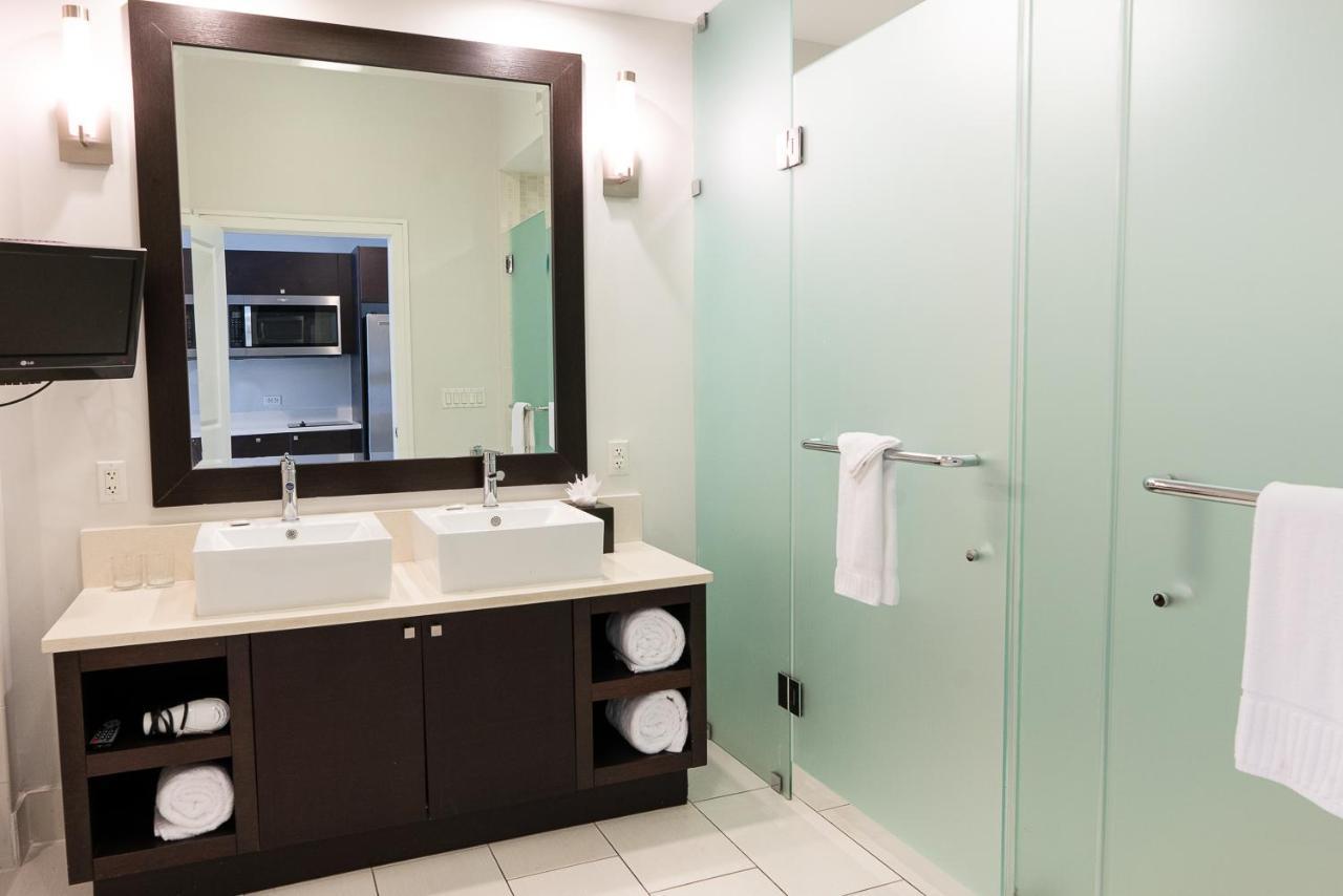 Modern Private Studio - King Bed, Jacuzzi, Balcony And Pool Aparthotel Μαϊάμι Εξωτερικό φωτογραφία