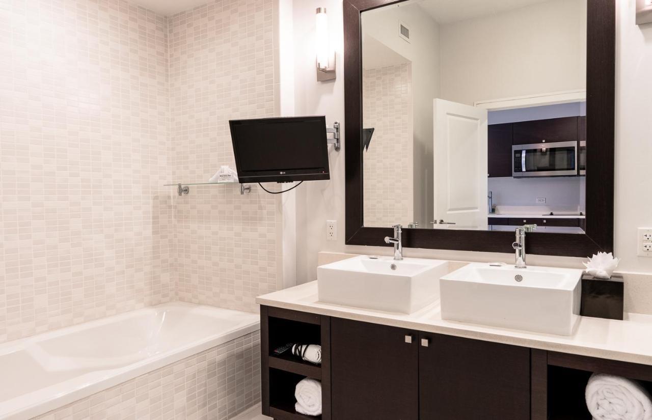 Modern Private Studio - King Bed, Jacuzzi, Balcony And Pool Aparthotel Μαϊάμι Εξωτερικό φωτογραφία