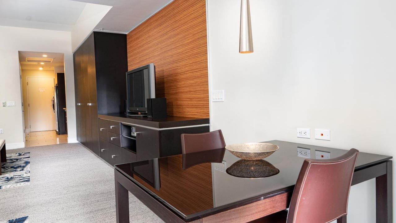 Modern Private Studio - King Bed, Jacuzzi, Balcony And Pool Aparthotel Μαϊάμι Εξωτερικό φωτογραφία